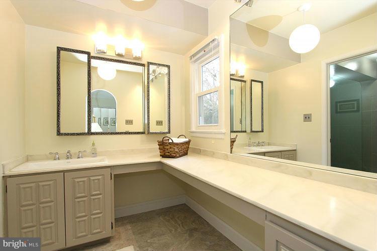 3229 Park View Road Chevy Chase, MD 20815 - Photo 18 of 29 Master Bath w/make-up vanity