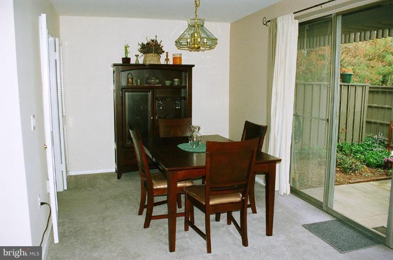 100 Cross Keys Road, Unit R100B Baltimore, MD 21210 - Photo 3 of 7 Dining Room