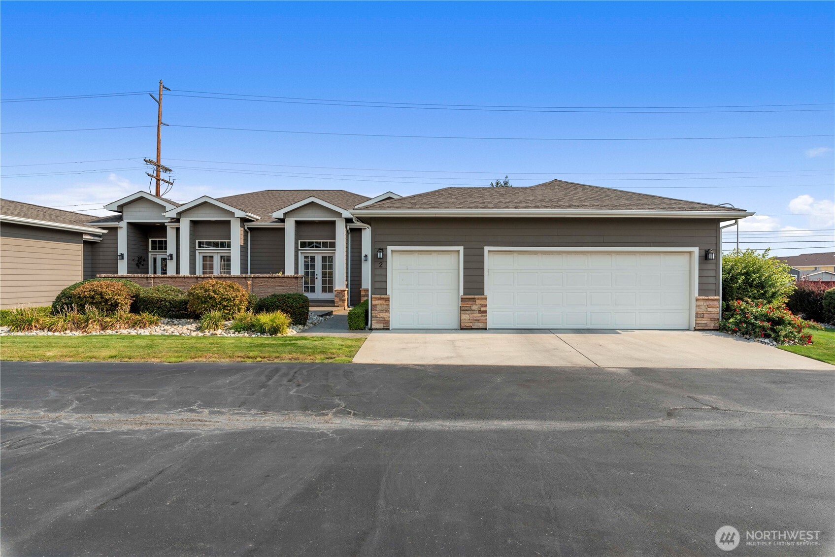 1845 Maple Street, Unit 2 Wenatchee, WA 98801 - Photo 1 of 31