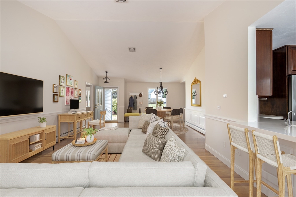 21 Hitching Post Road Mattapoisett, MA 02739 - Photo 10 of 40