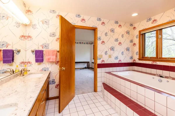 $874,900 | 1301 64th Avenue North, Fargo, ND 58102