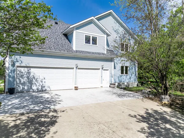 $874,900 | 1301 64th Avenue North, Fargo, ND 58102