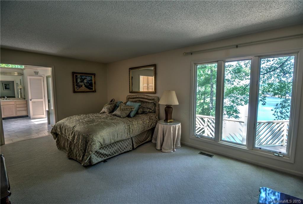 9007 Cebu Court Tega Cay, SC 29708 - Photo 14 of 22