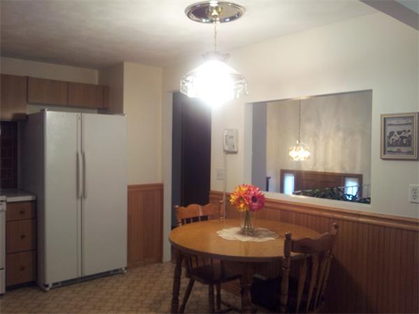 13 Hamilton Road Peabody, MA 01960 - Photo 5 of 15 Gallery Image 5