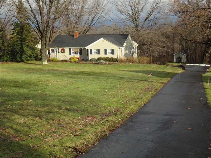 2706 Graceland Road New Castle, PA 16105 - Photo 1 of 18 Exterior Front.