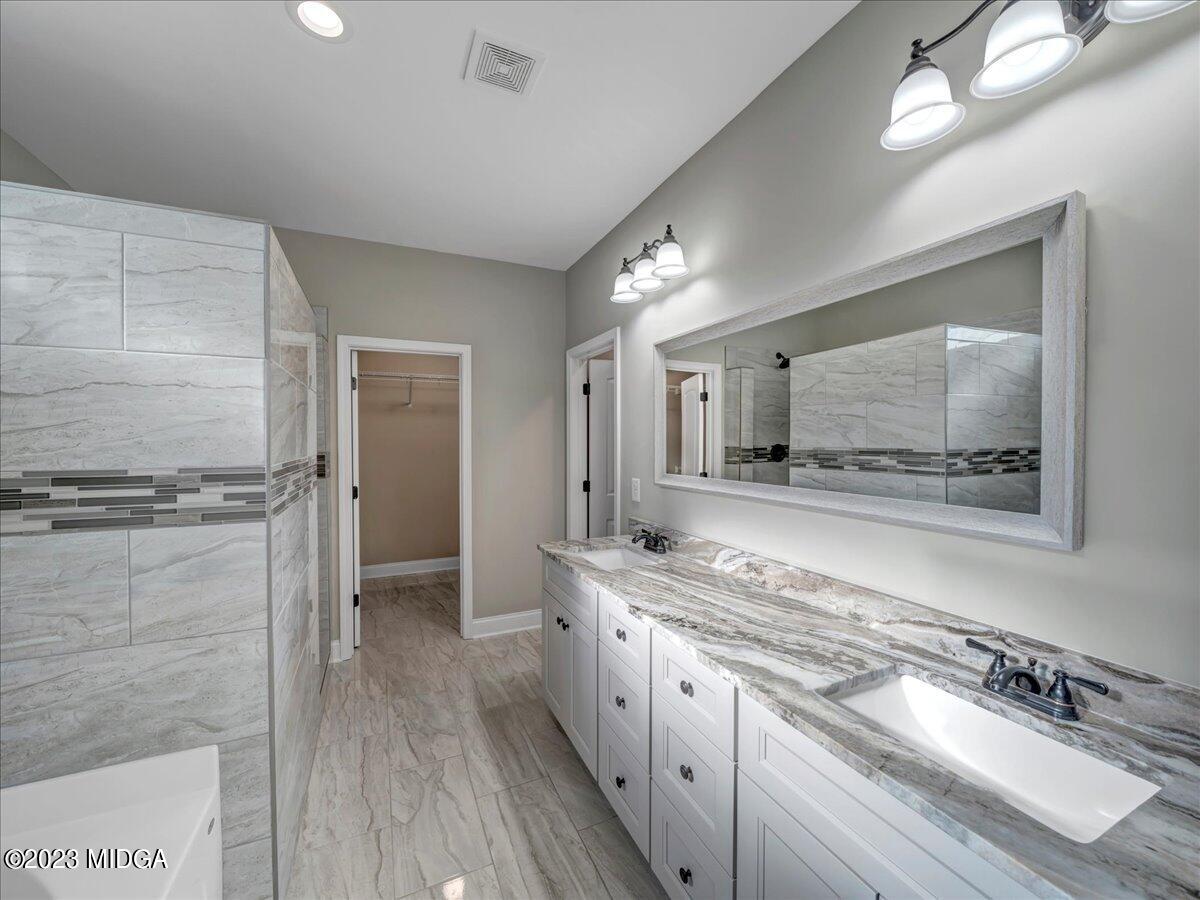 104 Raspberry Trail Perry, GA 31069 - Photo 24 of 60 13 owners bathroom