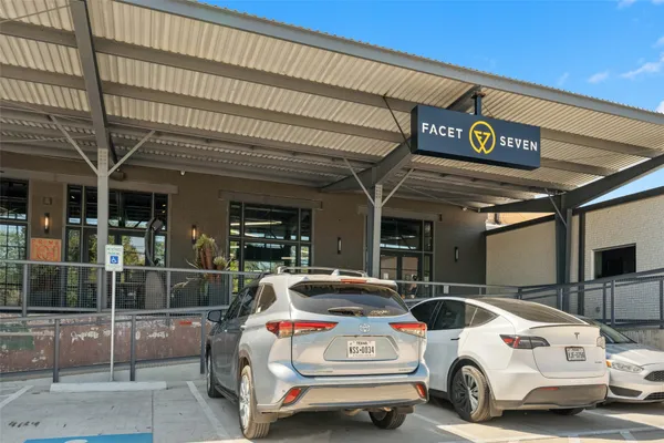 $2,299 | 1408 Enid Street, Unit C, Houston, TX 77009