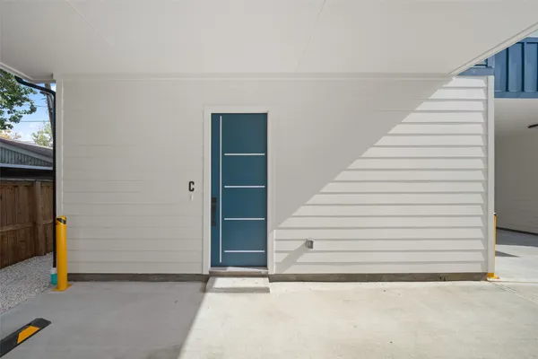 $2,299 | 1408 Enid Street, Unit C, Houston, TX 77009