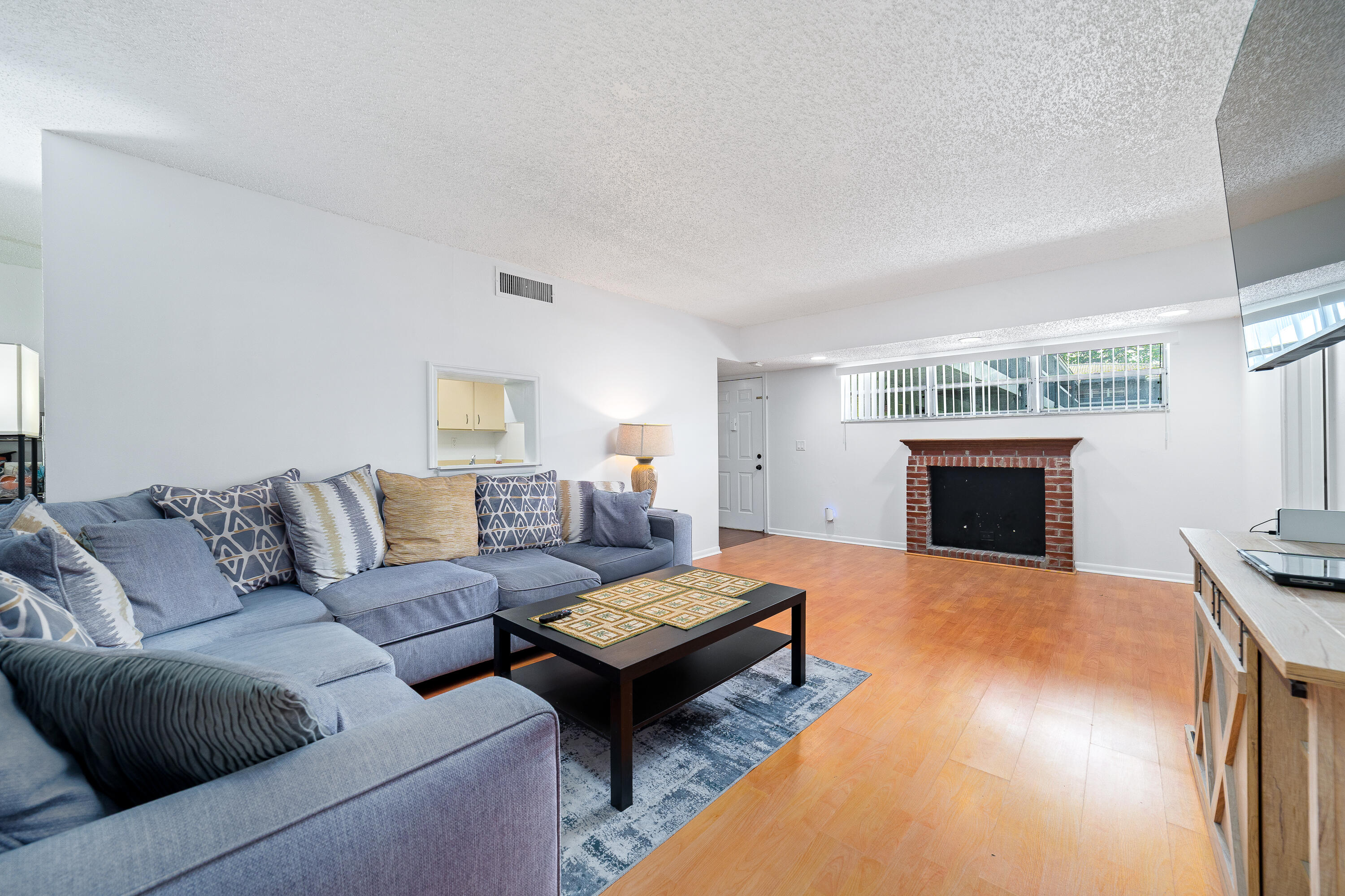 8968 West Sample Road, Unit 101 Coral Springs, FL 33065 - Photo 8 of 29 DSC08073