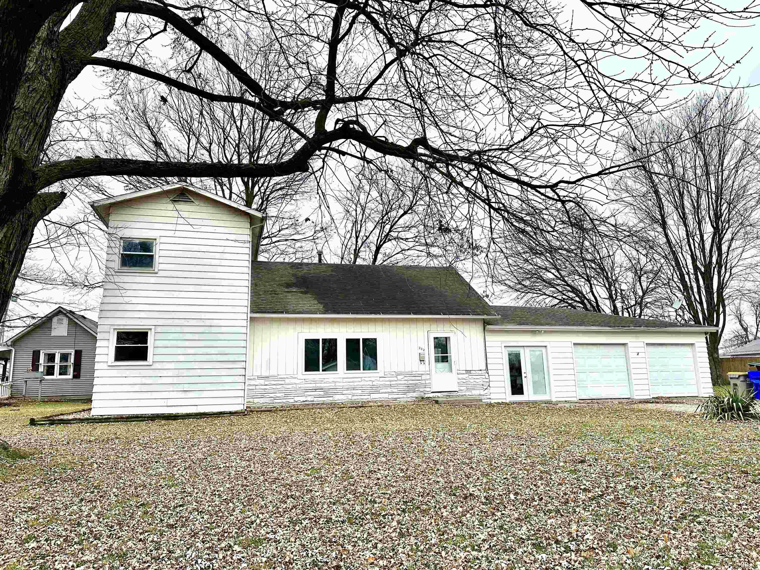 202 James Street Butler, IN 46721 - Photo 1 of 29
