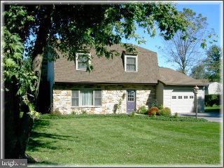 1957 Turnpike Road Elizabethtown, PA 17022 - Photo 3 of 12 Gallery Image 3
