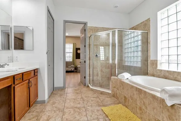 $5,500 | 20110 Pond Spring Way, Tampa, FL 33647