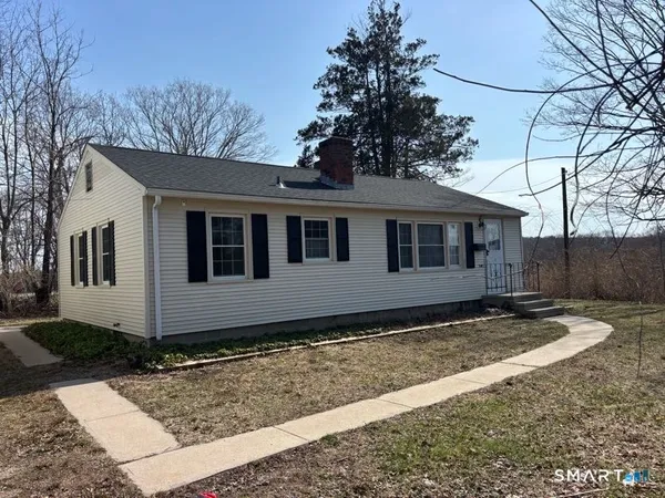 $365,000 | 8 Prospect Hill, Deep River, CT 06417