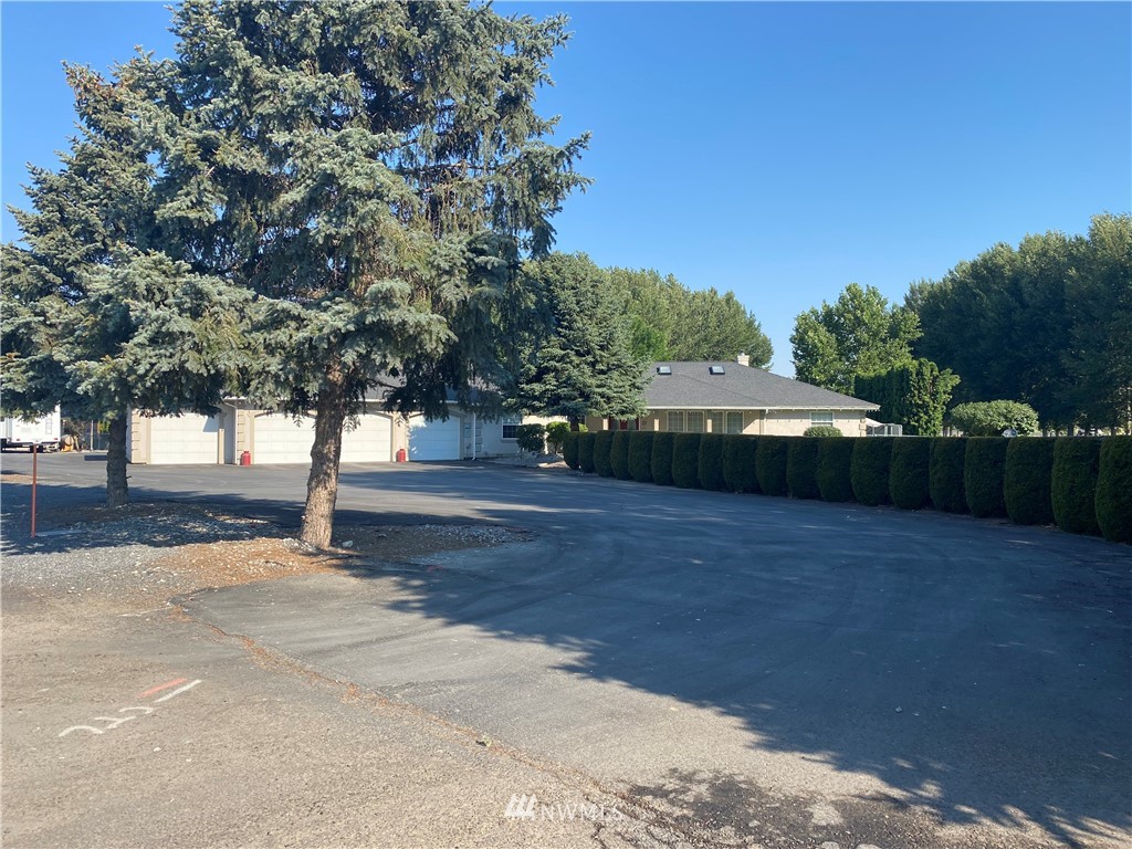 234 Lynn Road Northeast Moses Lake, WA 98837 - Photo 17 of 40 Gallery Image 17