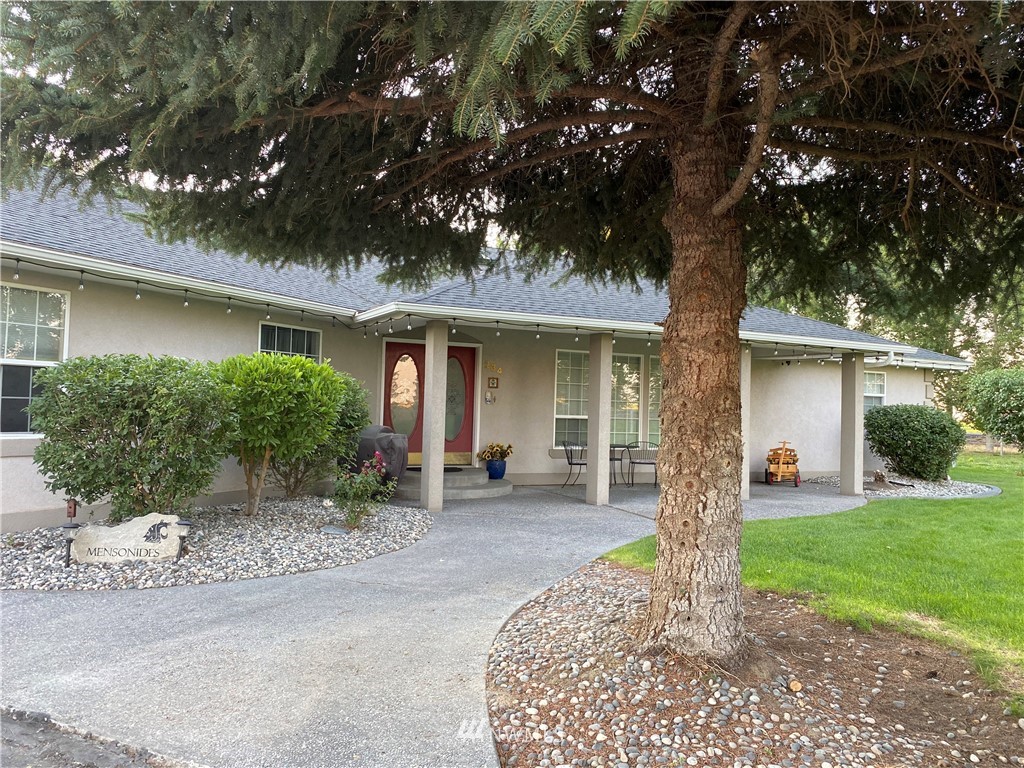 234 Lynn Road Northeast Moses Lake, WA 98837 - Photo 3 of 40 Gallery Image 3