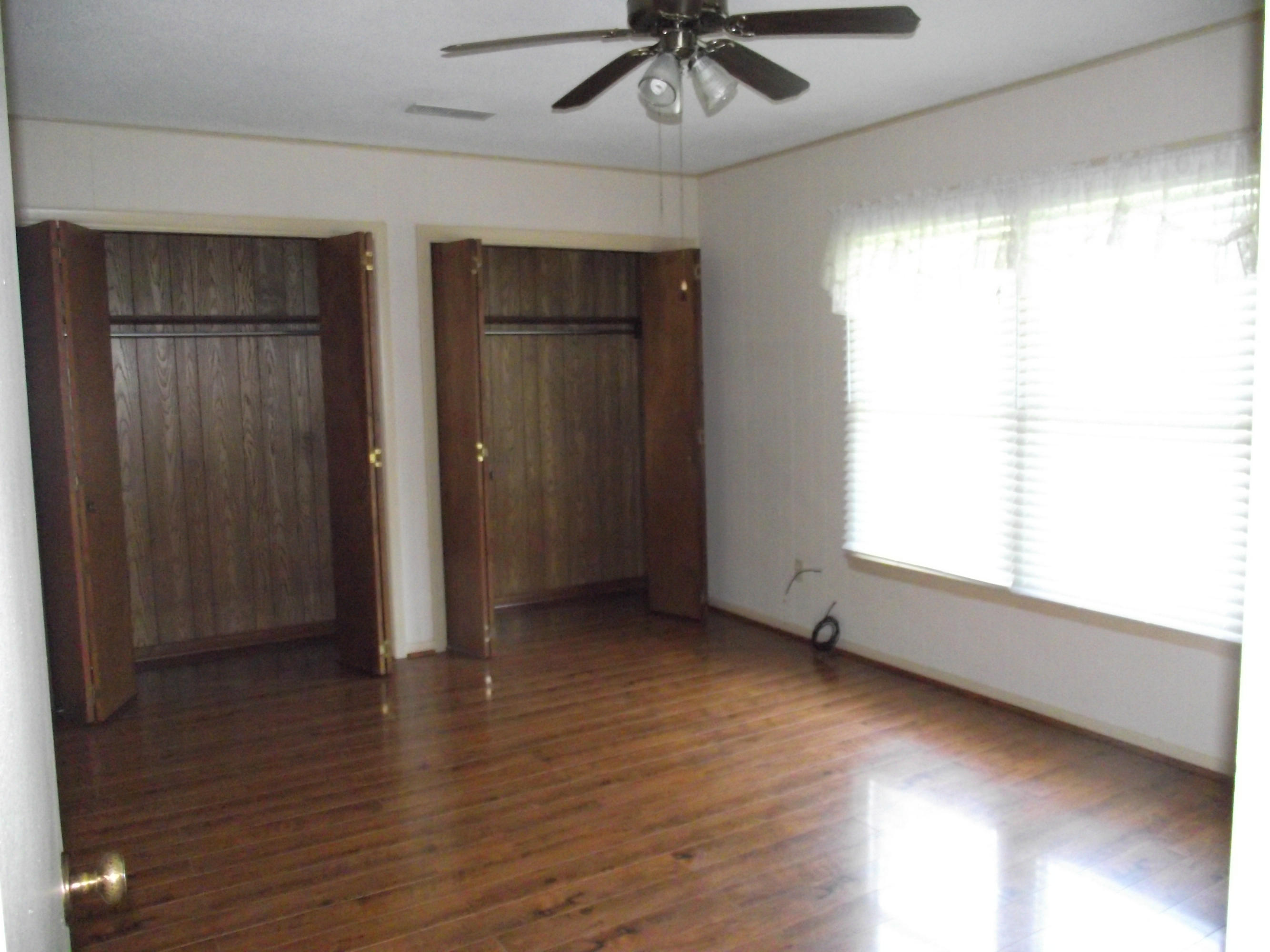 906 Valley Road Kingston, TN 37763 - Photo 16 of 30 009