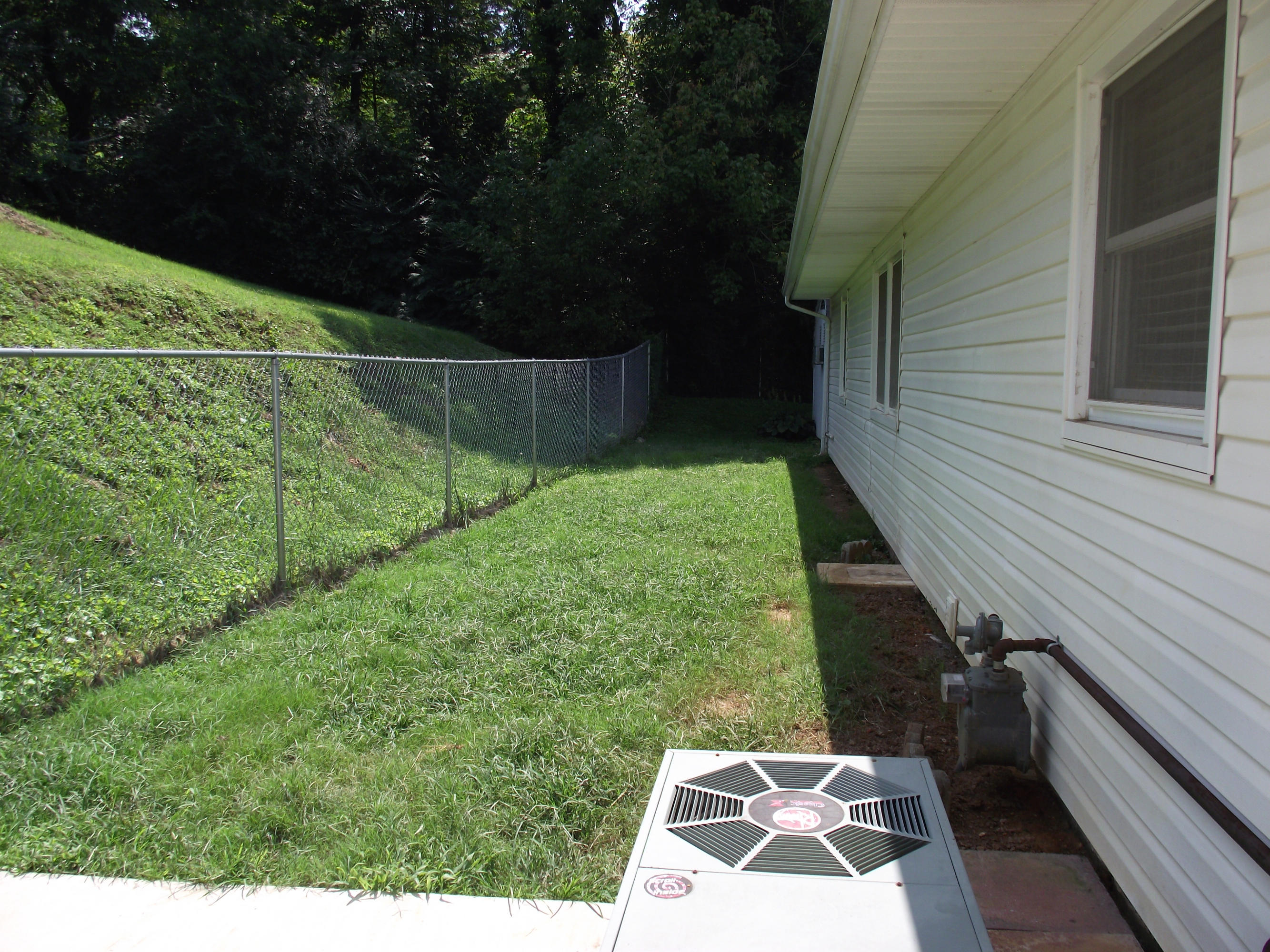906 Valley Road Kingston, TN 37763 - Photo 27 of 30 034