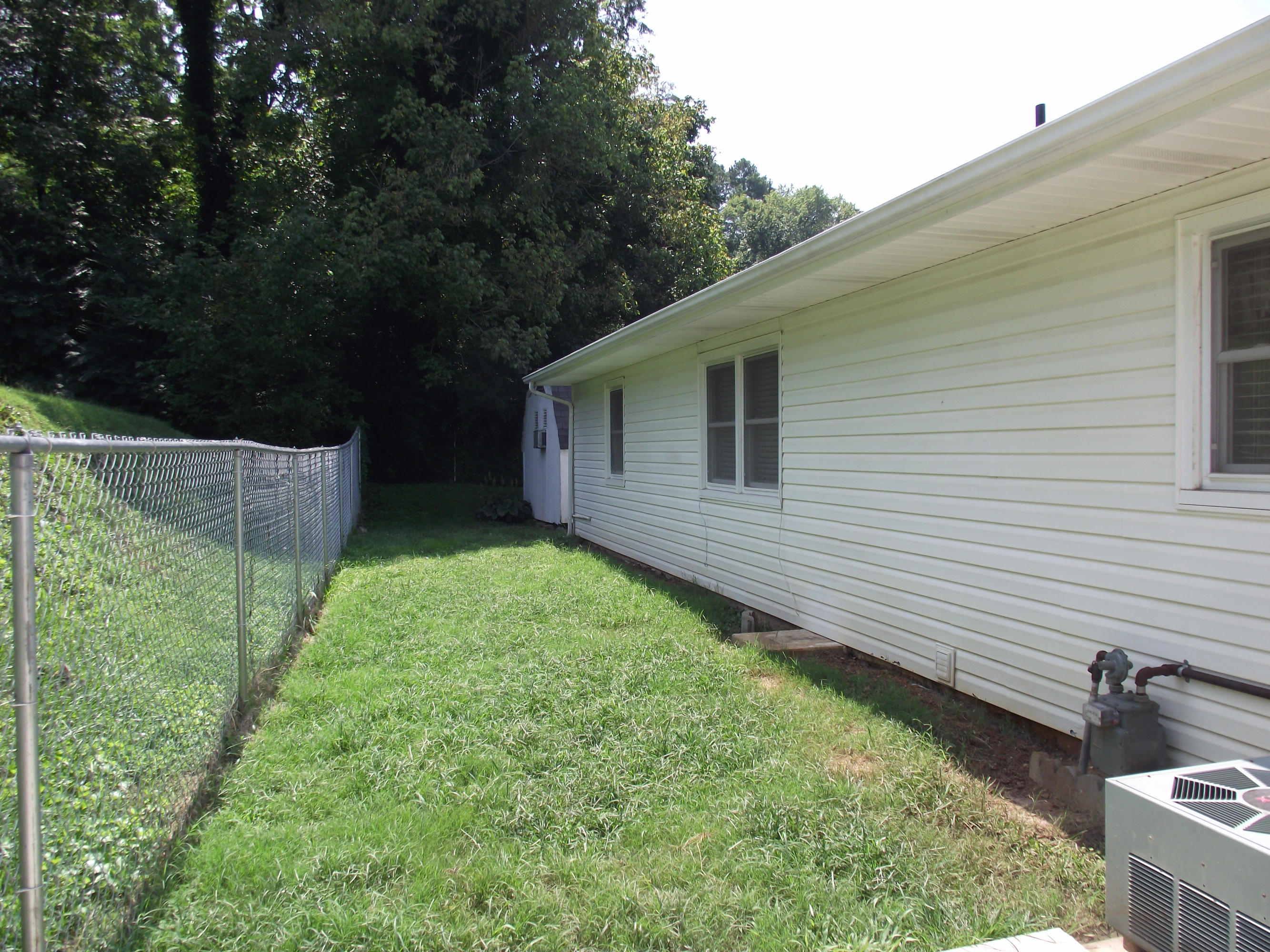 906 Valley Road Kingston, TN 37763 - Photo 28 of 30 035
