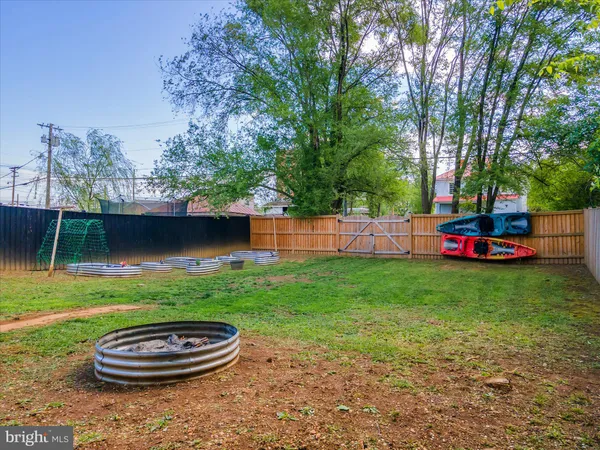 $371,000 | 511 Virginia Avenue, Front Royal, VA 22630