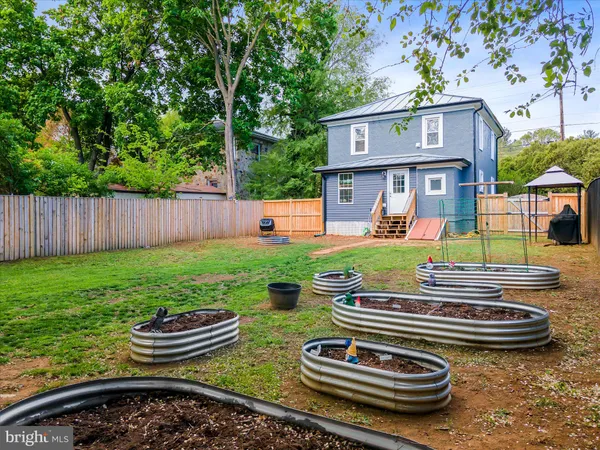 $371,000 | 511 Virginia Avenue, Front Royal, VA 22630