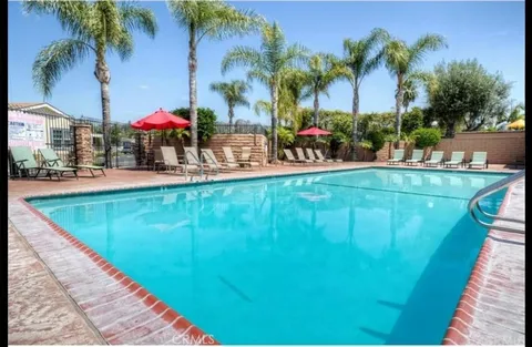 $325,000 | 5815 East La Palma Avenue, Unit 302, Anaheim, CA 92807