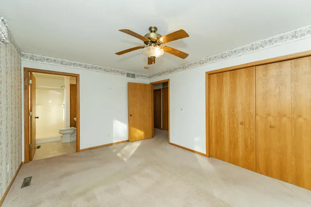 $287,000 | 490 County Road 11 Northeast, Pine Island, MN 55963