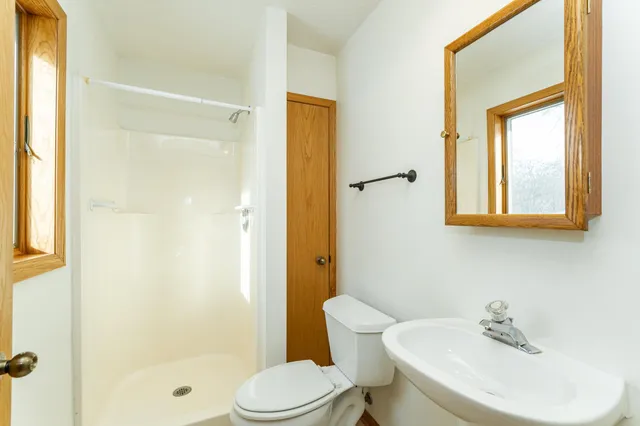 $287,000 | 490 County Road 11 Northeast, Pine Island, MN 55963