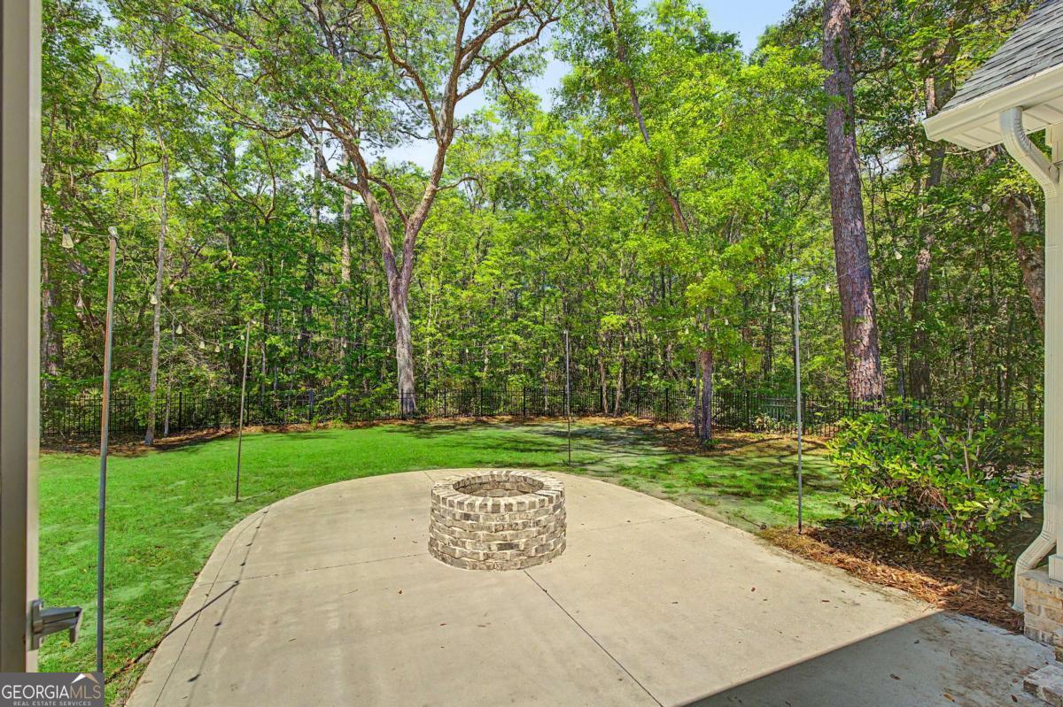 656 Sanderling Trace Waverly, GA 31565 - Photo 40 of 71 a view of a park with large trees