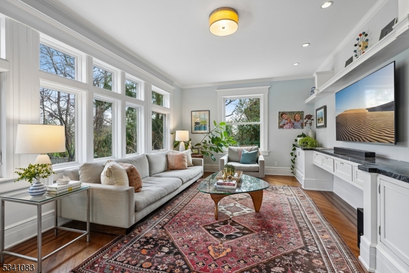 43 Ridgewood Terrace Maplewood, NJ 07040 - Photo 18 of 44