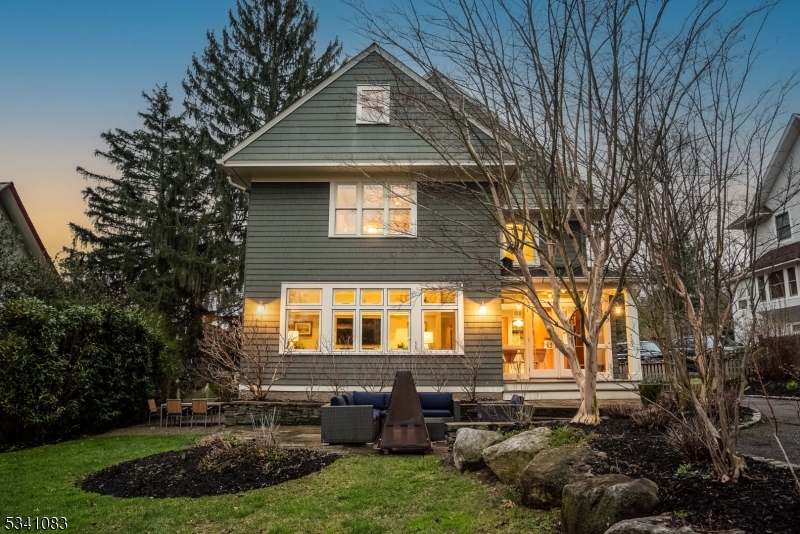 43 Ridgewood Terrace Maplewood, NJ 07040 - Photo 2 of 44