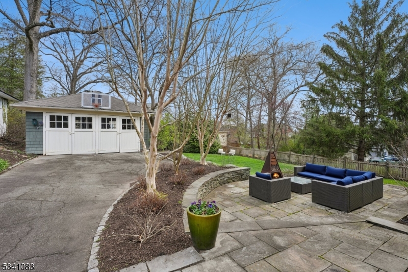 43 Ridgewood Terrace Maplewood, NJ 07040 - Photo 35 of 44