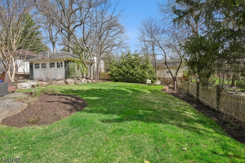 43 Ridgewood Terrace Maplewood, NJ 07040 - Photo 37 of 44