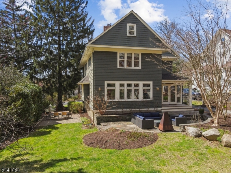 43 Ridgewood Terrace Maplewood, NJ 07040 - Photo 40 of 44