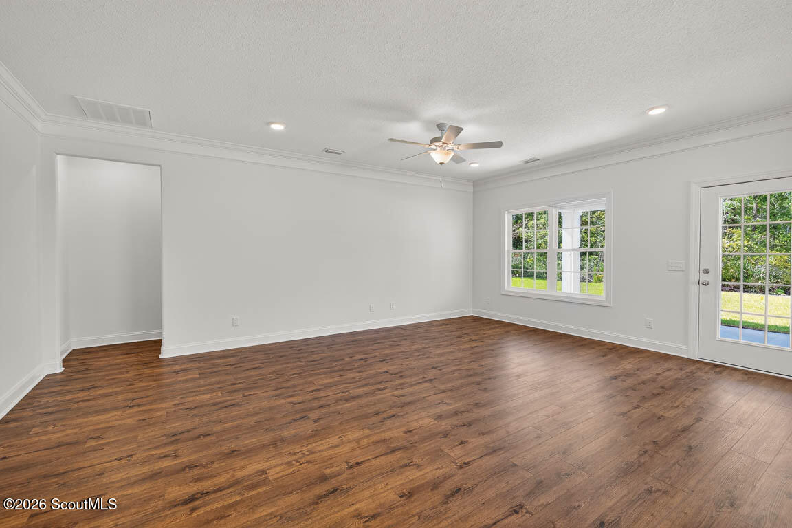210 Allie Loop Brunswick, GA 31525 - Photo 13 of 26