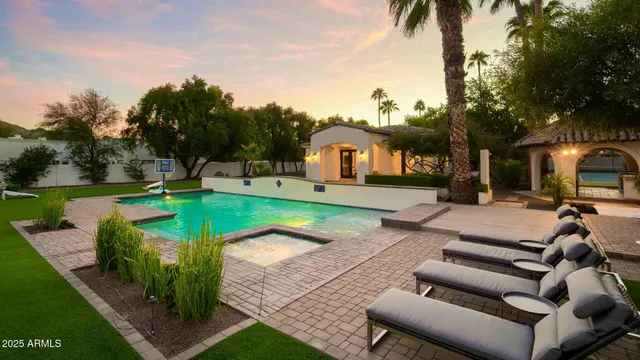 $30,000 | 9300 North 58th Street, Paradise Valley, AZ 85253