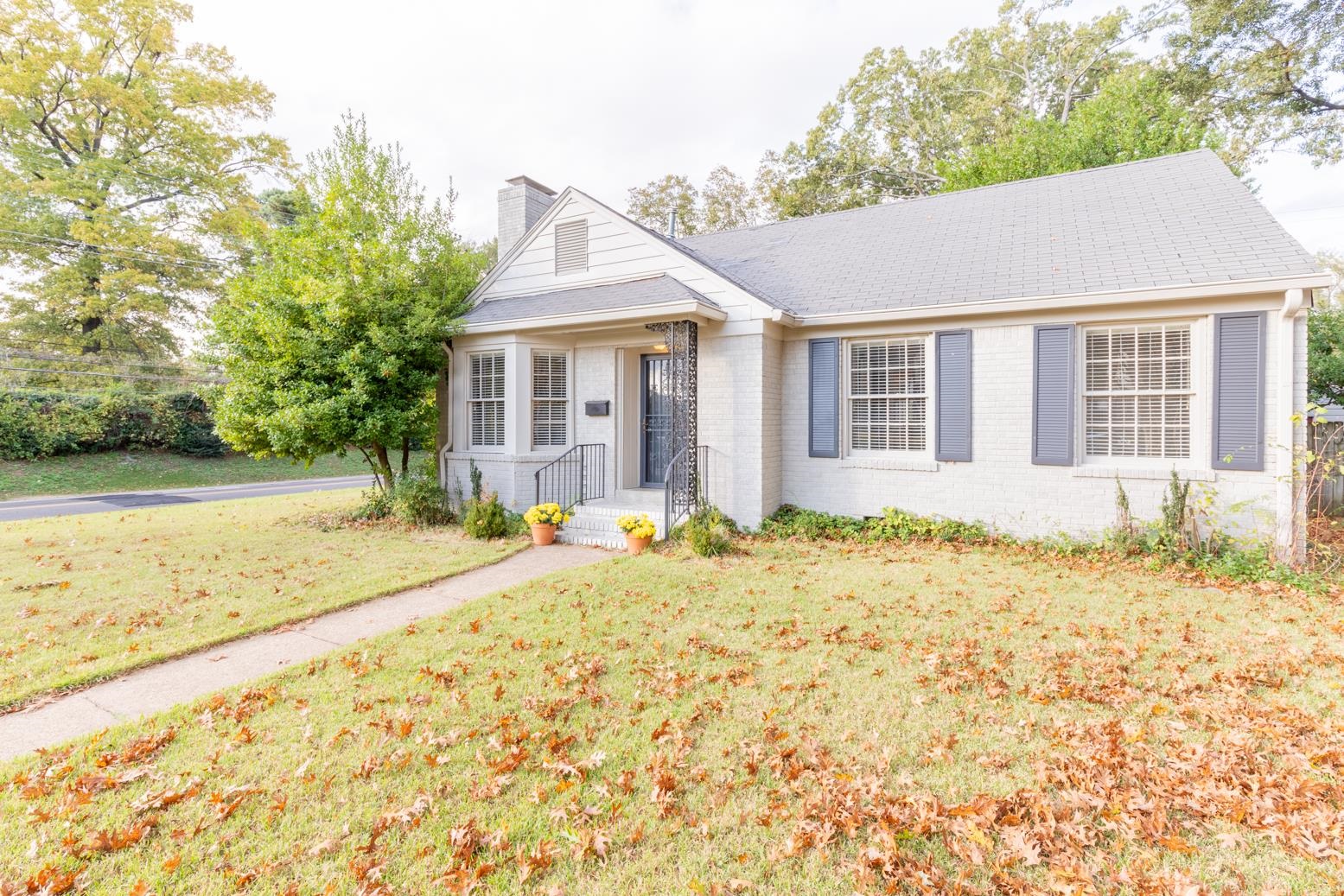 380 Holmes Circle Memphis, TN 38111 - Photo 2 of 22 front view of a house with a yard