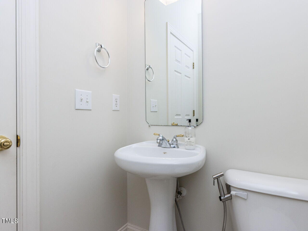 6256 Big Sandy Drive Raleigh, NC 27616 - Photo 16 of 43 019-1280x960-half-bath