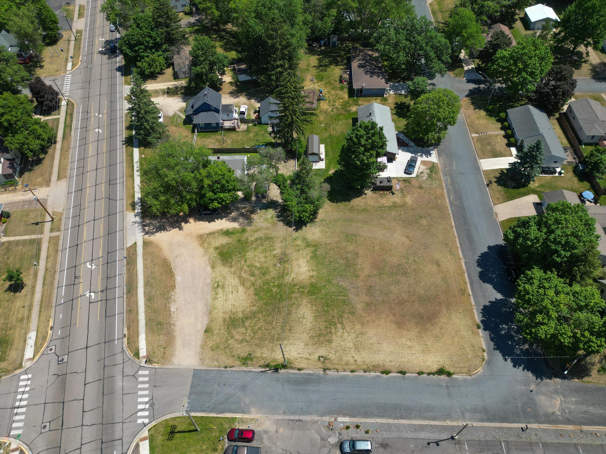 1406 Stout Road Menomonie, WI 54751 - Photo 4 of 25