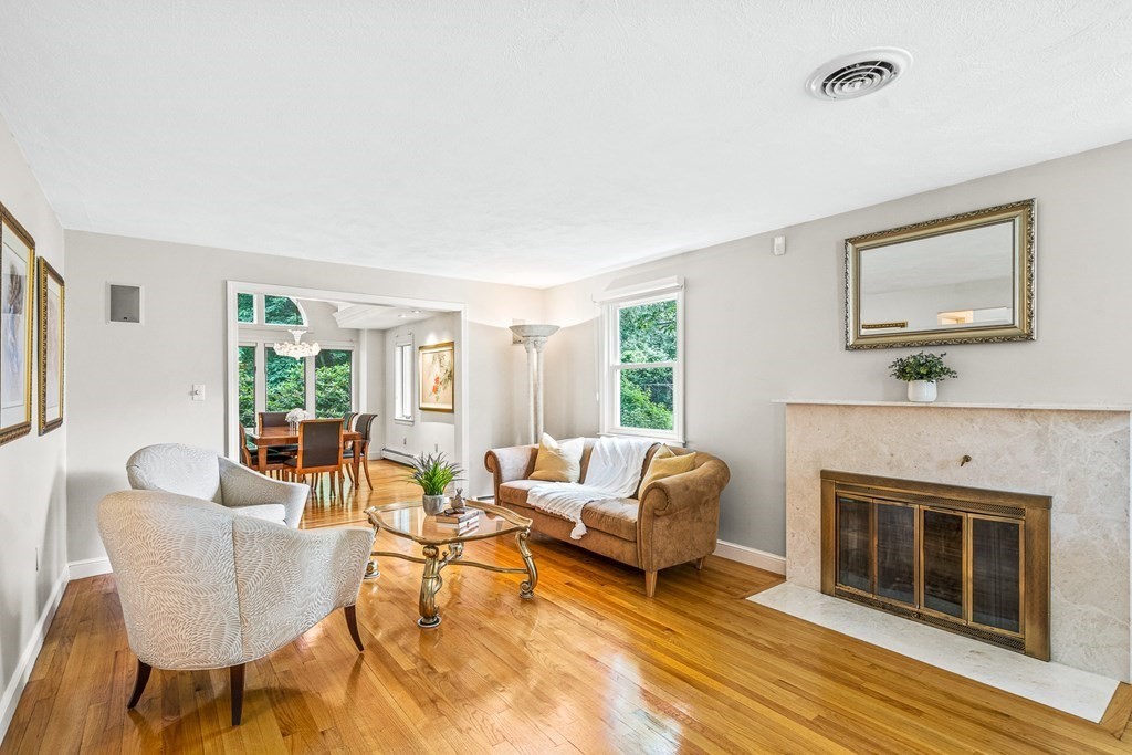 2 Matthew Street Andover, MA 01810 - Photo 5 of 42 Gallery Image 5