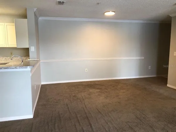 $239,000 | 1939 Summer Club Drive, Unit 215, Oviedo, FL 32765