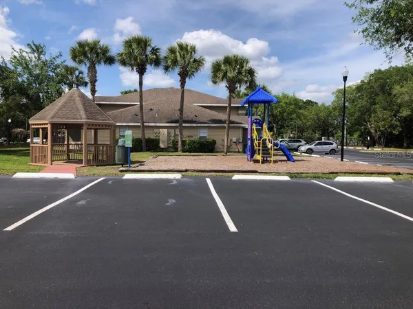 $239,000 | 1939 Summer Club Drive, Unit 215, Oviedo, FL 32765