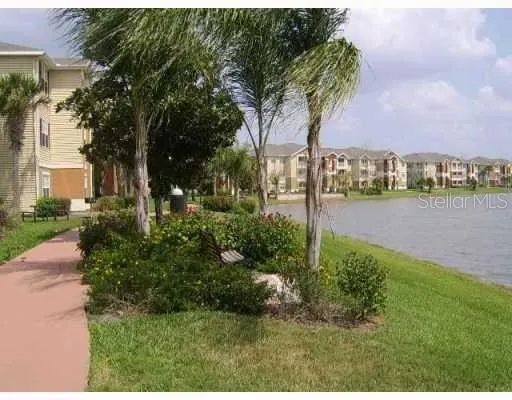 $239,000 | 1939 Summer Club Drive, Unit 215, Oviedo, FL 32765