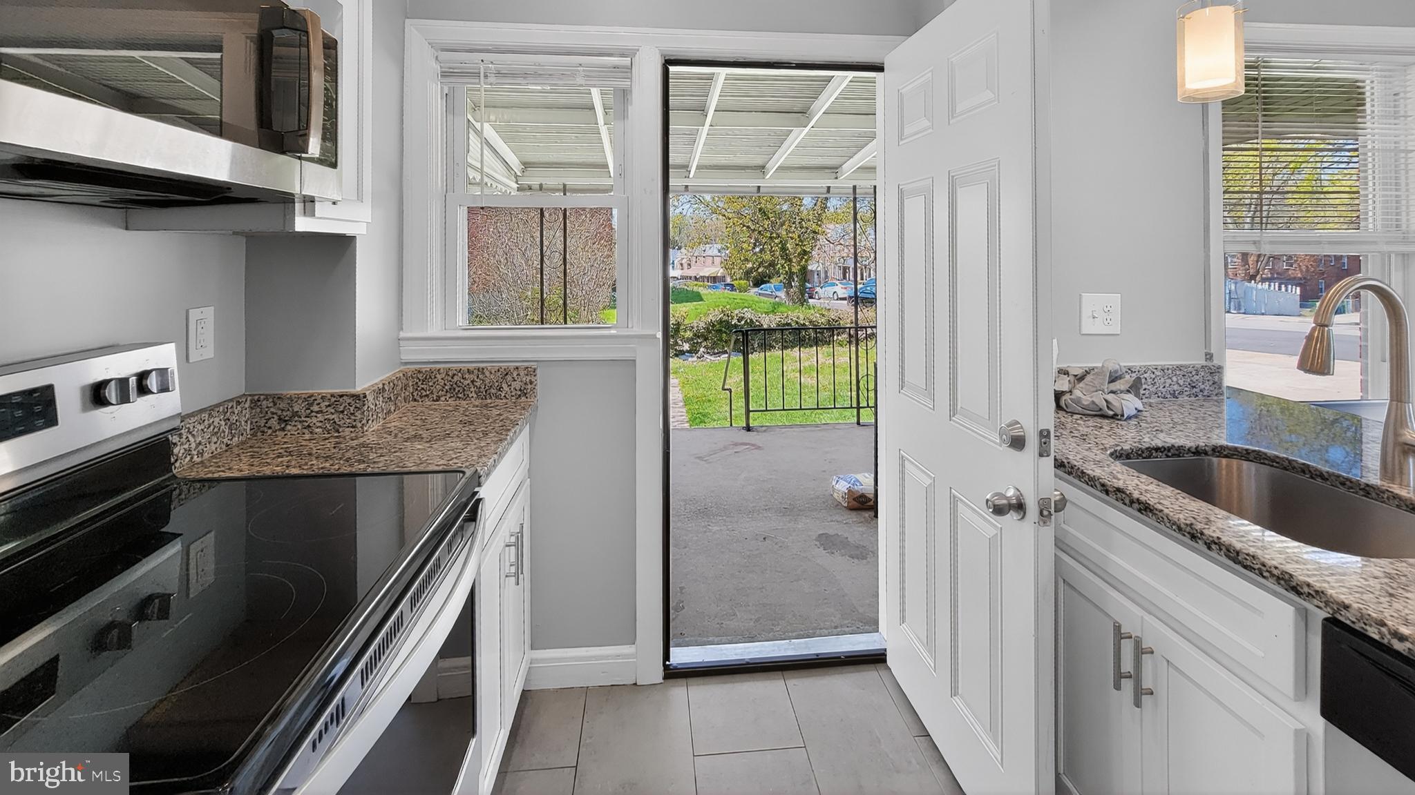 52 Upmanor Road Baltimore, MD 21229 - Photo 12 of 29 Gallery Image 12