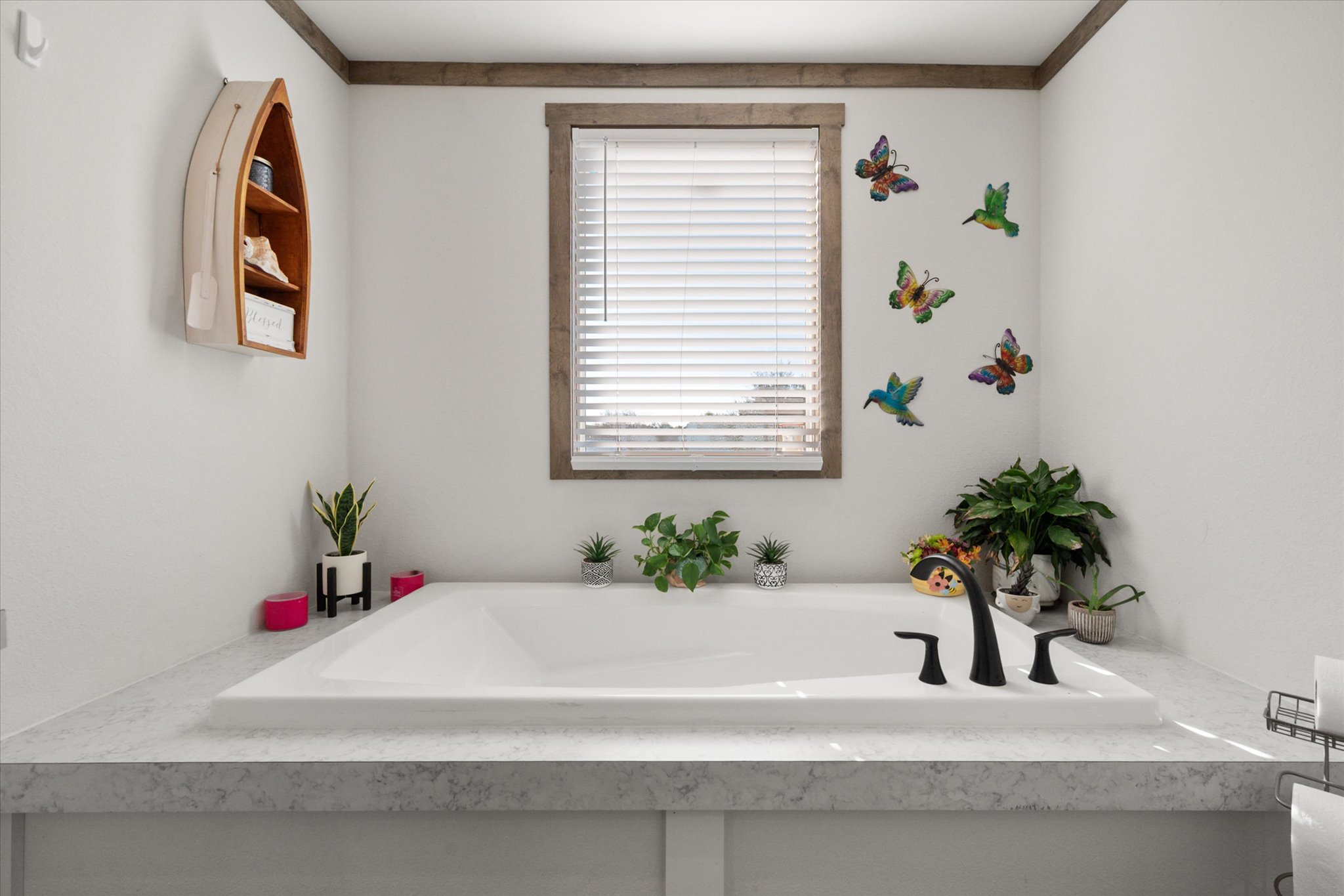 16857 Fm 639 Road East Purdon, TX 76679 - Photo 27 of 38 Bathroom featuring a bath
