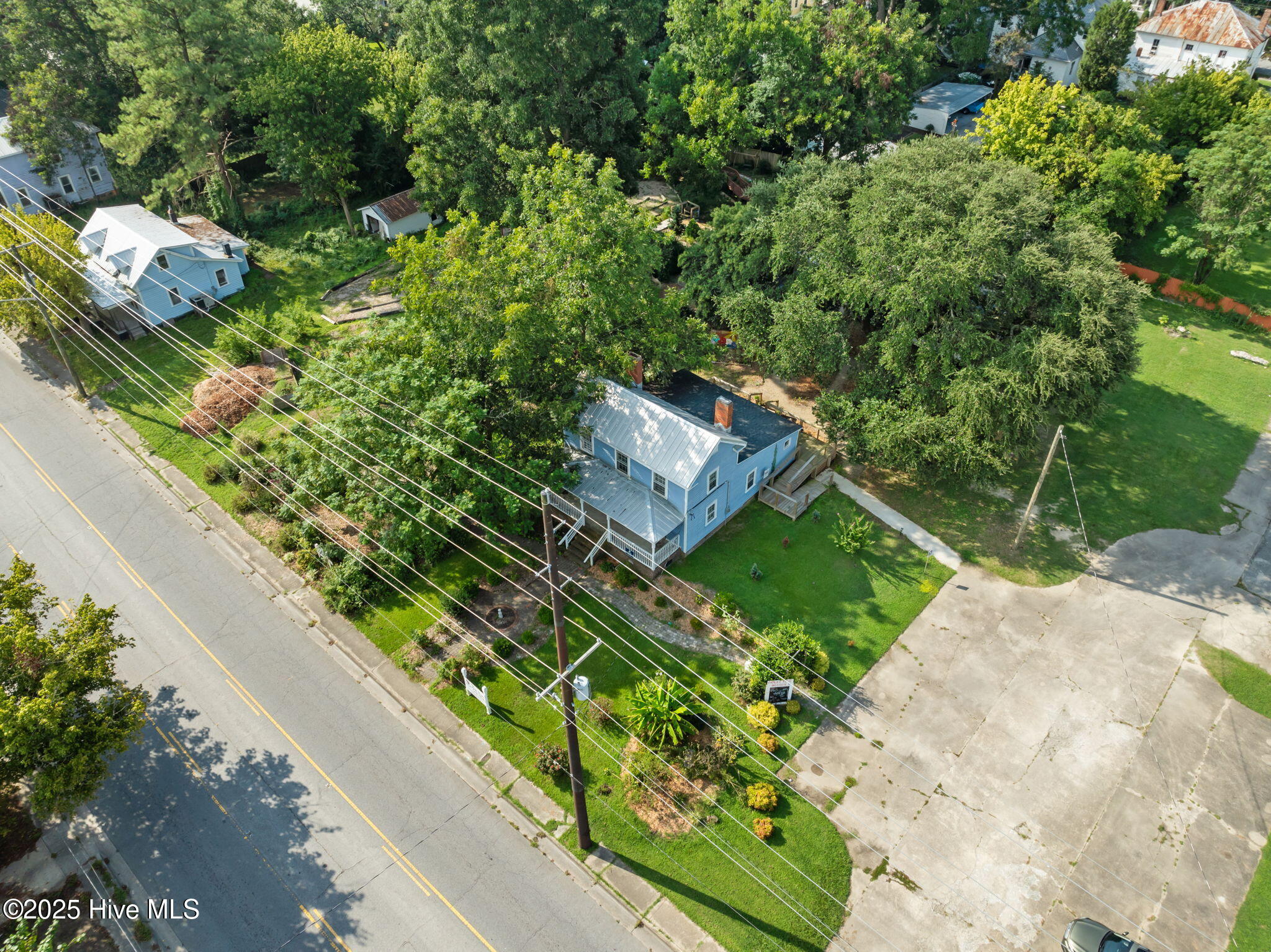 219 East 3rd Street Washington, NC 27889 - Photo 7 of 56 7-web-or-mls-DJI_0240