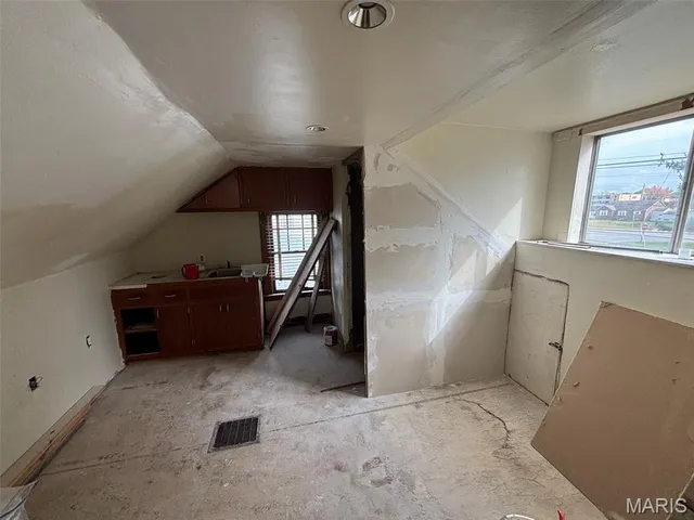 $100,000 | 21 South 57th Street, Belleville, IL 62226