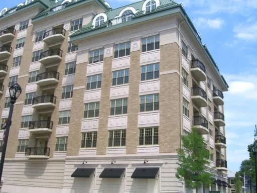$2,600 | 50 North Plum Grove Road, Unit 702, Palatine, IL 60067