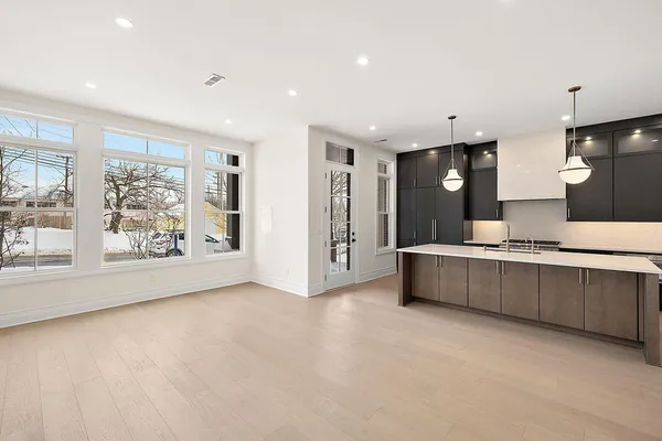 $1,089,000 | 103 South Griswold Street, Northville, MI 48167