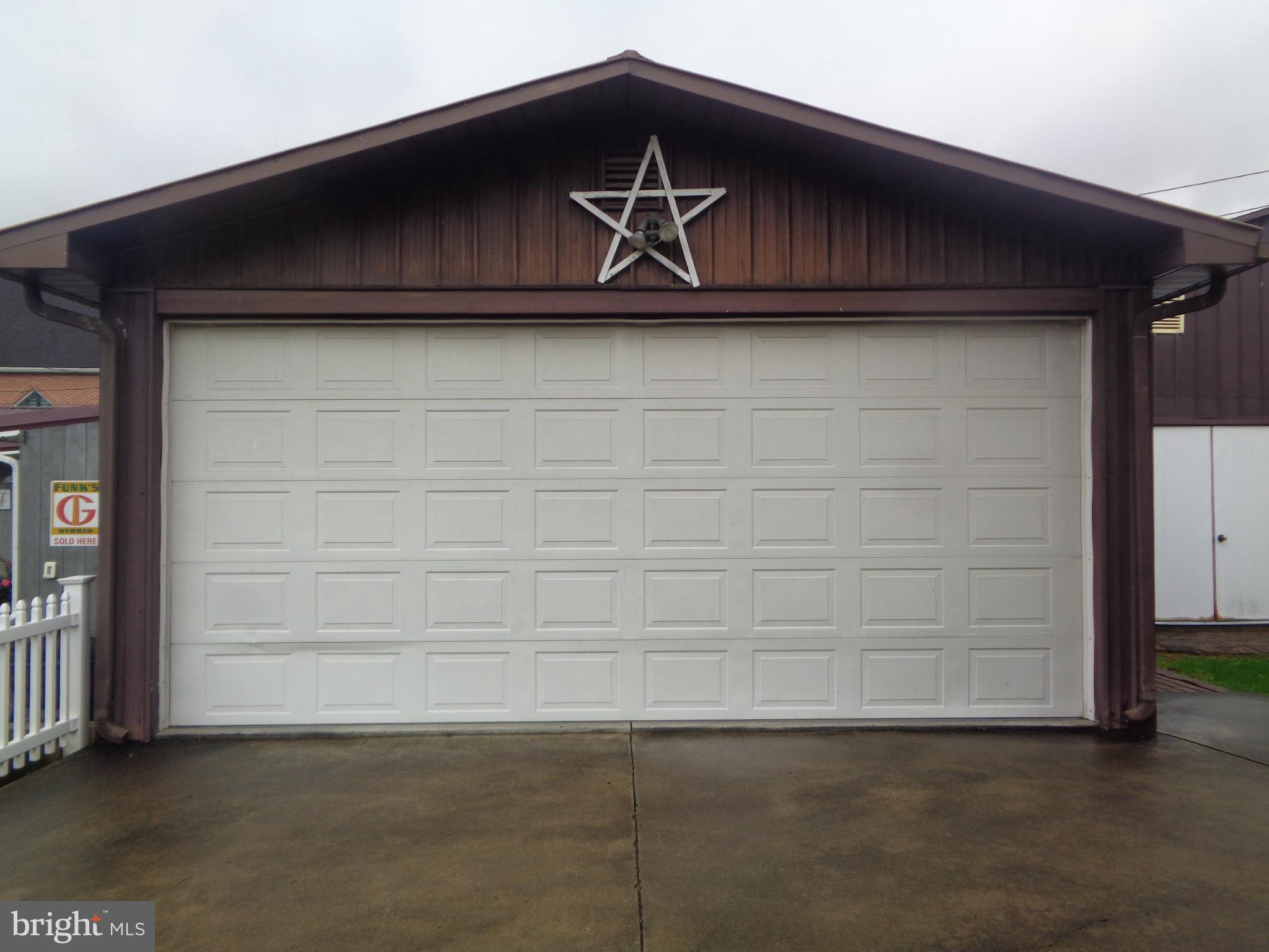 4 Waterfront Street Reedsville, PA 17084 - Photo 26 of 27 Detached garage