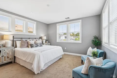 $825,000 | 117 Grayson Way, Healdsburg, CA 95448
